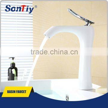 2015 new design white finished vessel faucet for bathroom 84802B