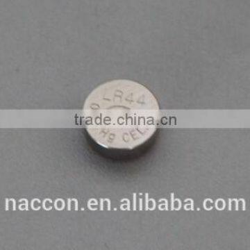 Alkaline button cell battery AG13