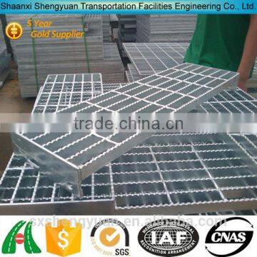 Trench floor drain steel grating for industrial gutter