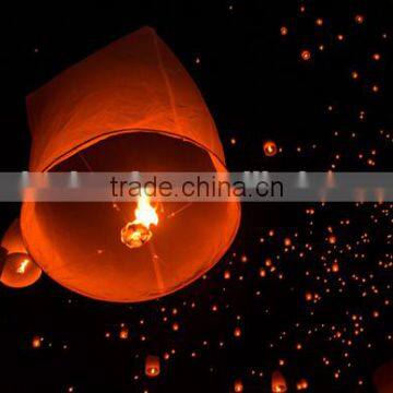 2015 Cheap Eco-friendly Fire Sky Lanterns Wholesale Flying Chinese Paper Festival Blessing Sky Lanterns photo-4