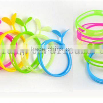 Creative Design Multifunctional Universal Silica Gel Hand Ring photo-3