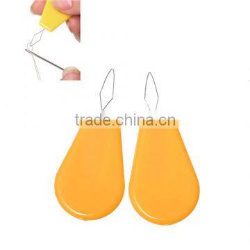 China Wholesale Orange Teardrop Shaped Steel Bow Wire Cross Stitch Needle Threaders