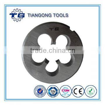 Taper pipe thread die