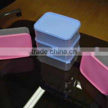 Plastic Casserole with stainless steel liner and handle