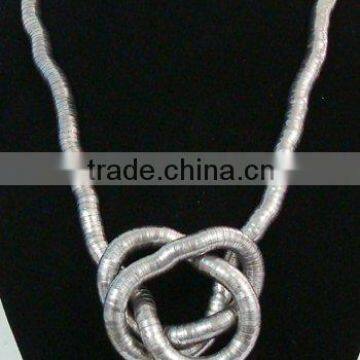 DIY women's snake necklace