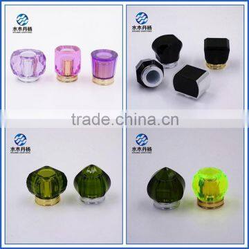 Factory Supply Fashional Perfume Bottle Surlyn Caps photo-3