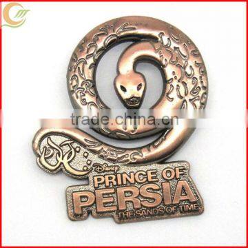 Zinc alloy antique bronze plating 3D custom metal badge with pins