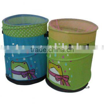 Frog folding Laundry basket