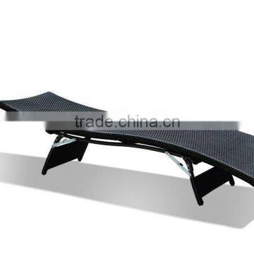 ALL WEATHER OUTDOOR RATTAN FOLDABLE SUN LOUNGER photo-3