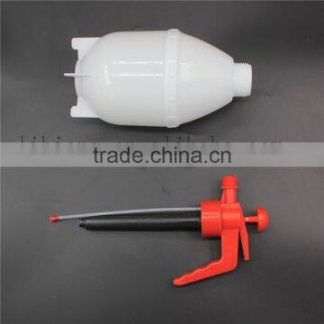 Cheap Garden Plastic Watering Can photo-2