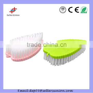 plastic heart cloth washing cleaning brush