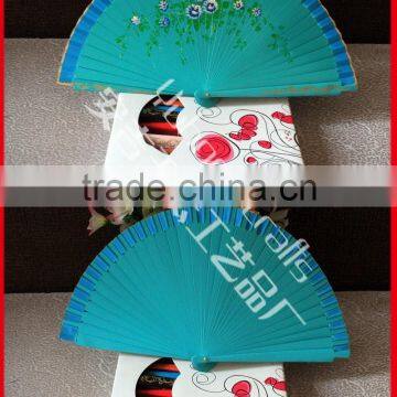 Popular hand-painted Spanish wooden hand fan