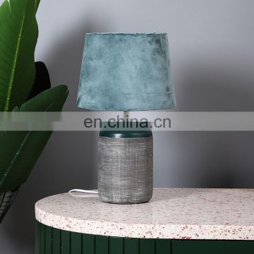 Wholesale cheap custom made logo office hotel unique green table lamp porcelain