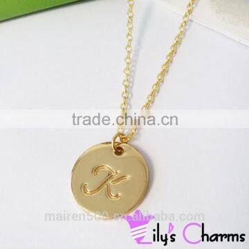 2015 Engraved letter alloy initial disc necklace