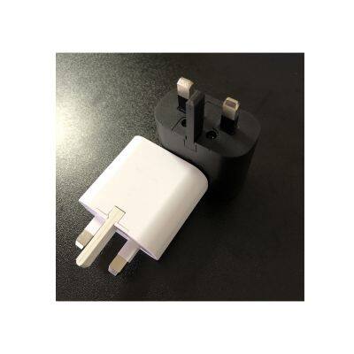 2022 wholesale 25w UK Plug USB Power Adapter Travel Charger 3 PIN Mobile USB Wall Charger