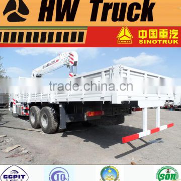 HOWO 8T truck mouted crane