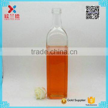 730ml Screw Cap Sealing Type Classical Glass Bottles for Alcohol Drink