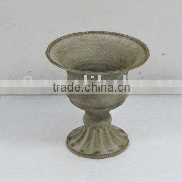 KS4359AA- Metal Planter