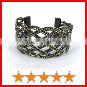 Promotional braided metal wire alloy bangle