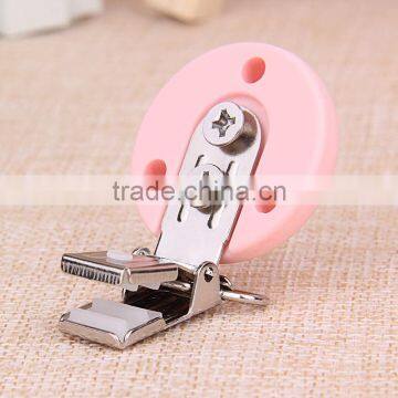 2017 New Baby Teething Products Silicone Round Hole Pacifier Clip photo-2