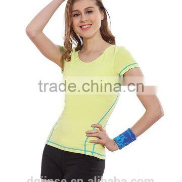 The spring summer sport yoga wear running tight professional workout clothes tops t shirt and shorts fitness yoga set for women