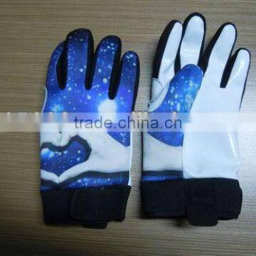 Neoprene gloves