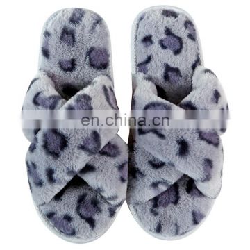 New Leopard Cross Strap Floor Slippers Female Non-Slip Warm Indoor Home Wear Slippers Wholesale