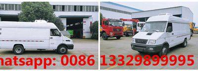Good Price IVECO Brand 4*2 Refrigerated Minivan Car for Sale, photo-3