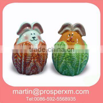 Ceramic easter decoration salt and pepper shaker