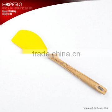 Popular durable silicone scraper baking tools with wooden handle