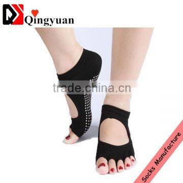 men womens wholesale floor Yoga half toe socks bottom reinforced socks                        
                                                Quality Choice