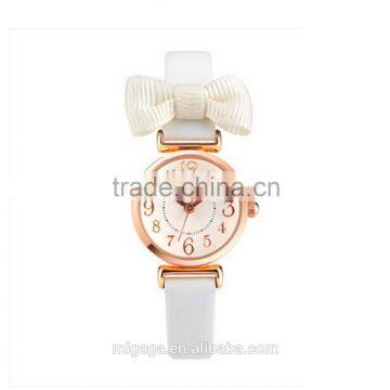 China Fashionable Simple Design Bowknot Child Watch White Genuine Leather Strap