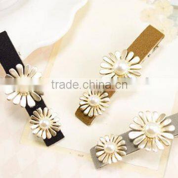 Fashion Lovely Decorative Flower Pearls Hair Clip Hair Accessory photo-3