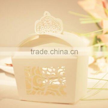 creative white paper candy boxes