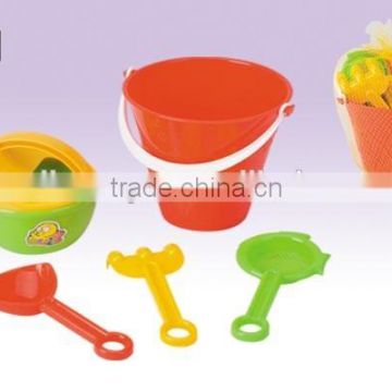 Plastic Beach Bucket and Spade Toy & Shovel & Sprinkler