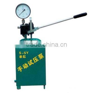 Ultra high pressure manual pressure testing pump for water pressure testing