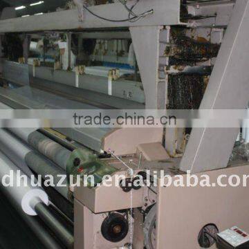 water jet weaving loom