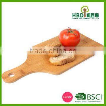 Kitchen cheap wood paddle chopping board with hole on handle