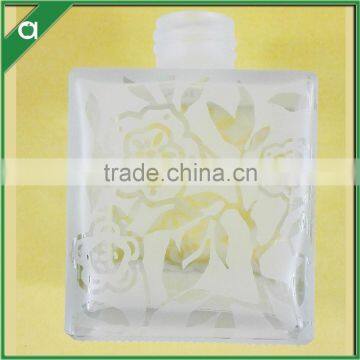 Frosted Flower Cartoon Glass Bottle for 150ml Reed Diffuser With Aluminium Crown Cap photo-2