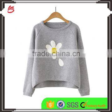 Latest Design Casual Women Grey Flower Print Raglan Sleeve Dip Hem Sweater Design For Women