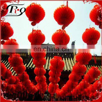 red lantern of Chinese new year favor