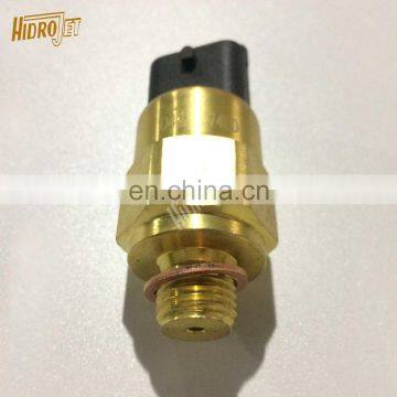 EC210B engine part oil pressure sensor 04215774 pressure sensor for D6E