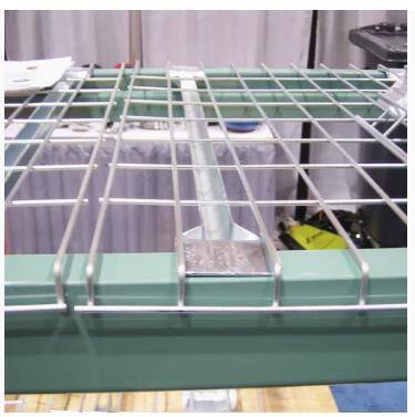 US Standard Wire Mesh Decking for Teardrop Racks