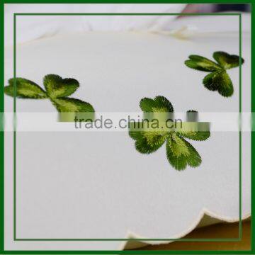 Polyester Tissue Box Cover Embroidered Wtih Clover on Satin Fabric photo-4