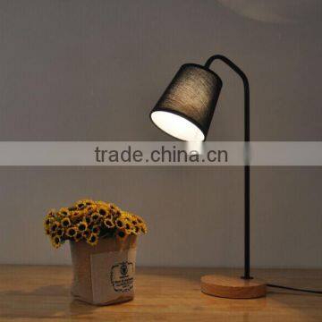 Simple design wood base metal table lamp black shade bedside table lamp