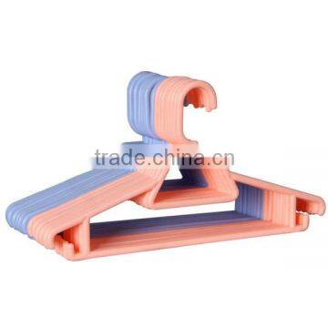 colored wholesale clothes plastic hangers