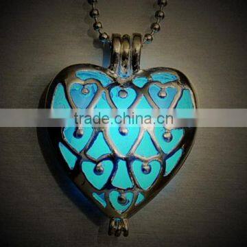 glowing heart necklace Glow in the dark necklace Glowing Necklace glow jewelry