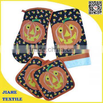 halloween oven mitt , oven glove