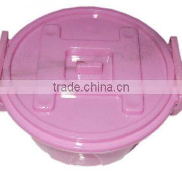 Plastic container mould