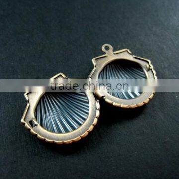 20x22MM Antiqued Bronze Brass Shell Photo Locket Pendant Charm DIY Supplies 1191029